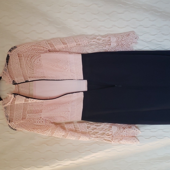 Stunning Soieblu Navy Pink Crochet Jumpsuit Small Size - Picture 7 of 9